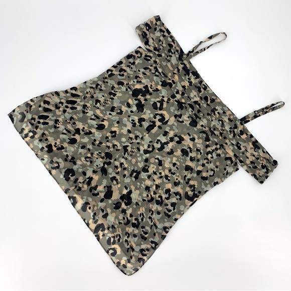 Cabi Tiered Top # 5360, Camo Print Off-the-Shoulder Layered Tank Top, Small - Picture 3 of 17